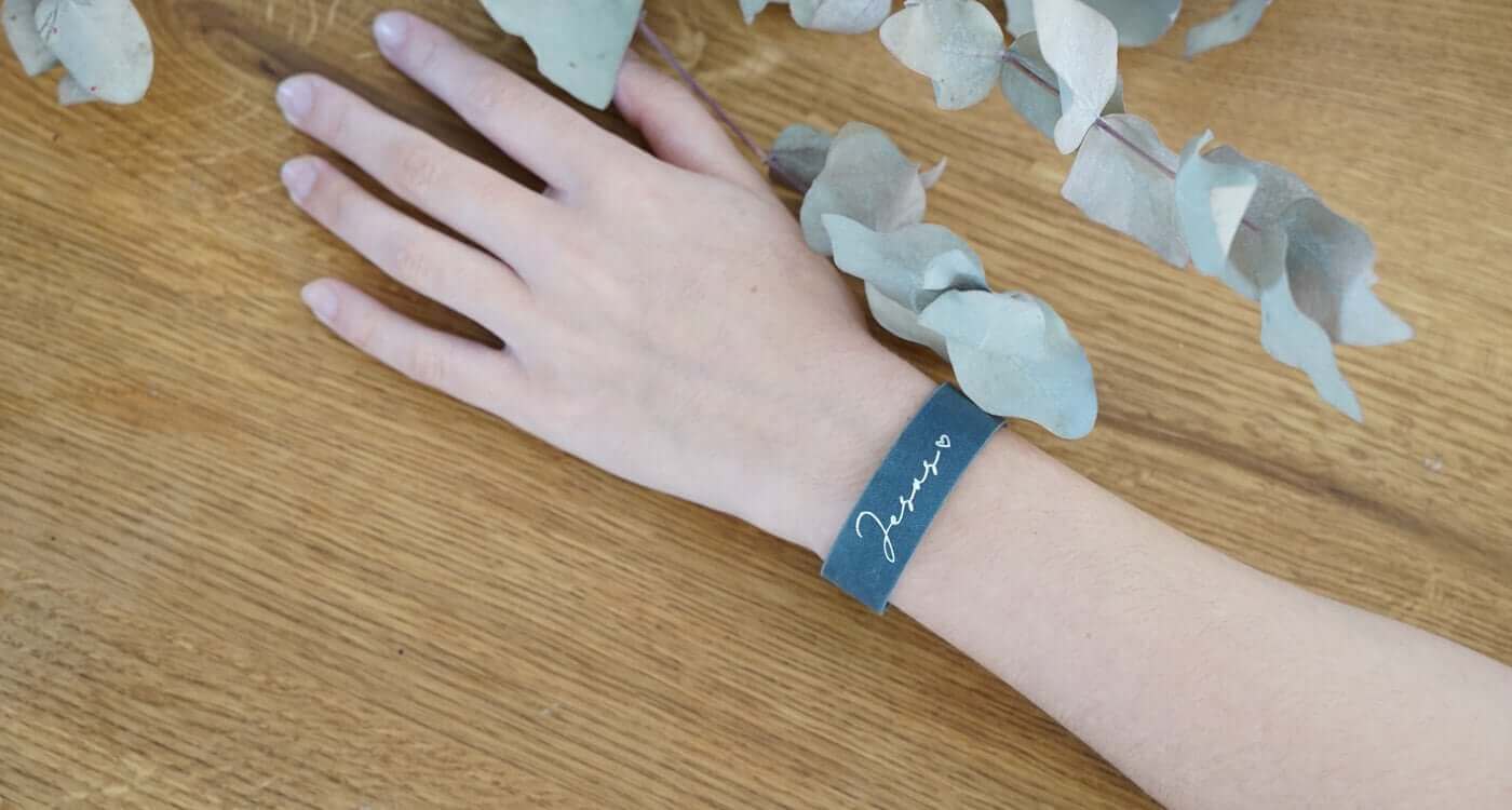 Armbänder – Aus Gnade