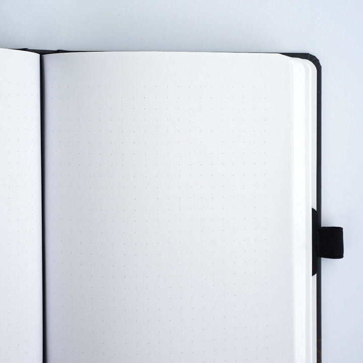 Notizbuch "Der Herr ist mein Fels" · A5 · Hardcover mit Goldglanz Prägung – Aus Gnade