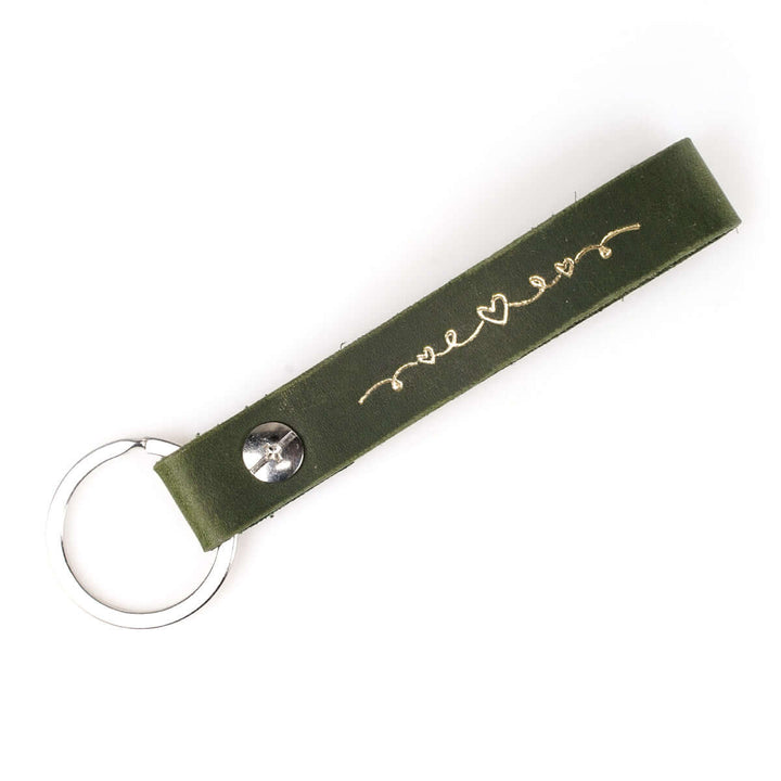 Schlüsselanhänger "geliebt" · Echtes Leder · Grün Goldglanz Prägung