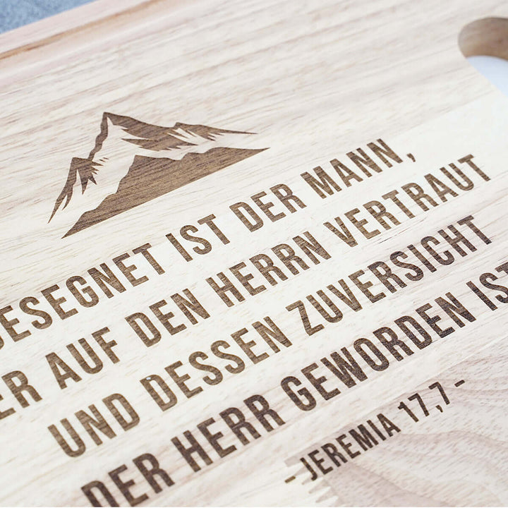 Schneidebrett "gesegnet ist der Mann" · Gummibaum · Bibelvers Gravur · Jeremia 17,7