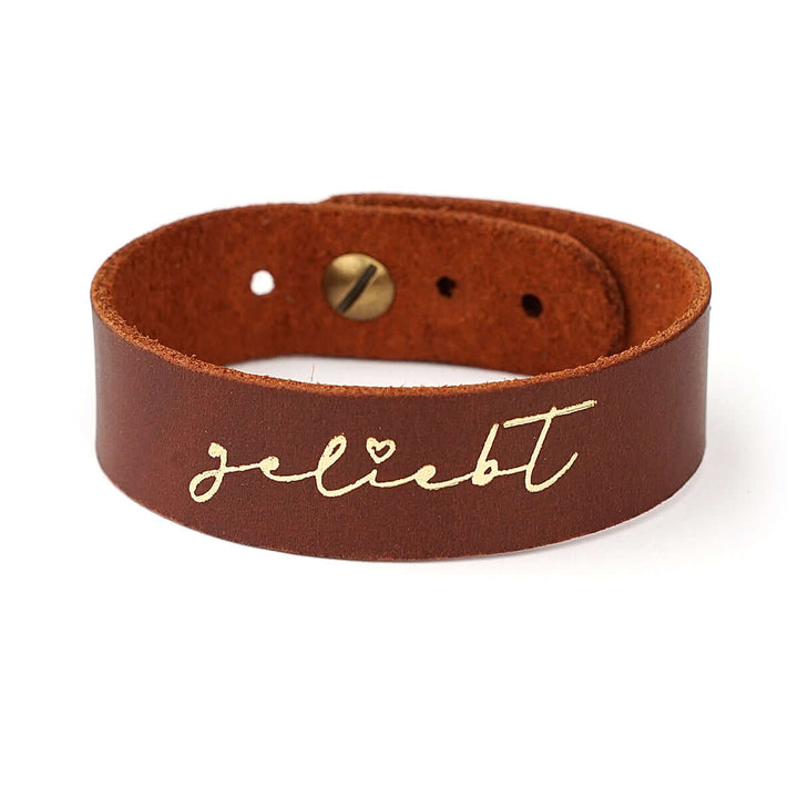 Armband "geliebt" · Echtes Leder · Cognac mit Goldglanz Prägung