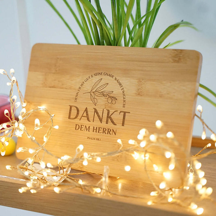 Holz-Brettchen "Dankt dem HERRN!" · Buche / Bambus · Bibelvers Gravur – Aus Gnade