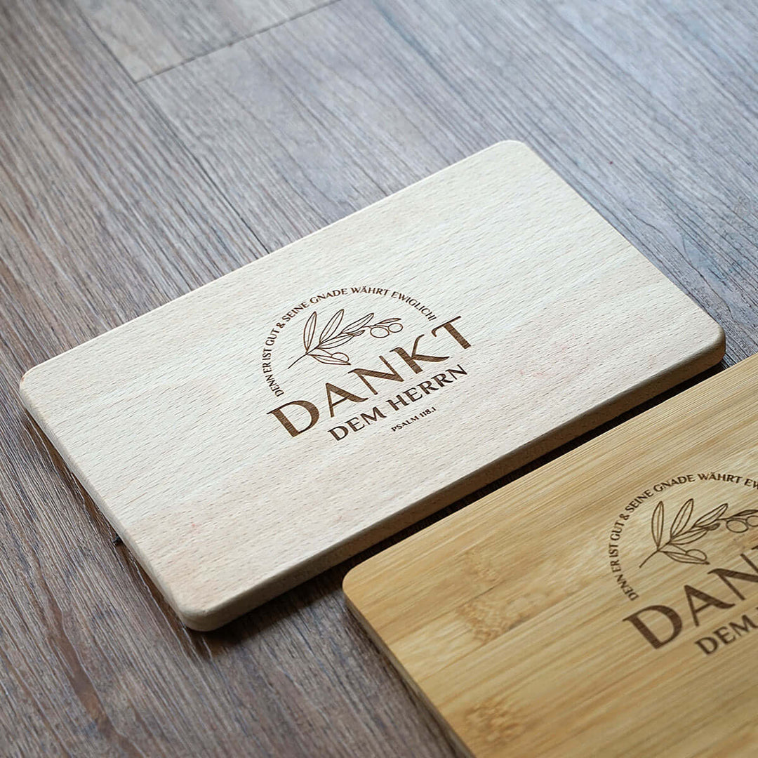 Holz-Brettchen "Dankt dem HERRN!" · Buche / Bambus · Bibelvers Gravur – Aus Gnade