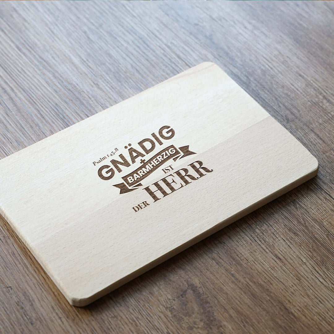 Holz-Brettchen "Gnädig & Barmherzig" · Buche / Bambus · Bibelvers Gravur – Aus Gnade