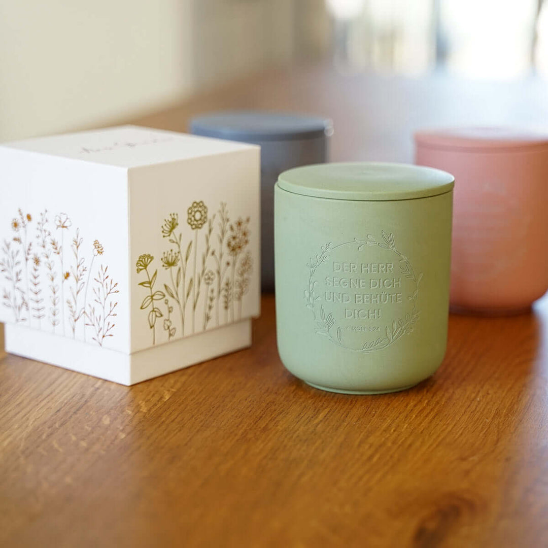 Premium Duftkerze "Gottes Segen" · Keramik-Gravur + Geschenkbox