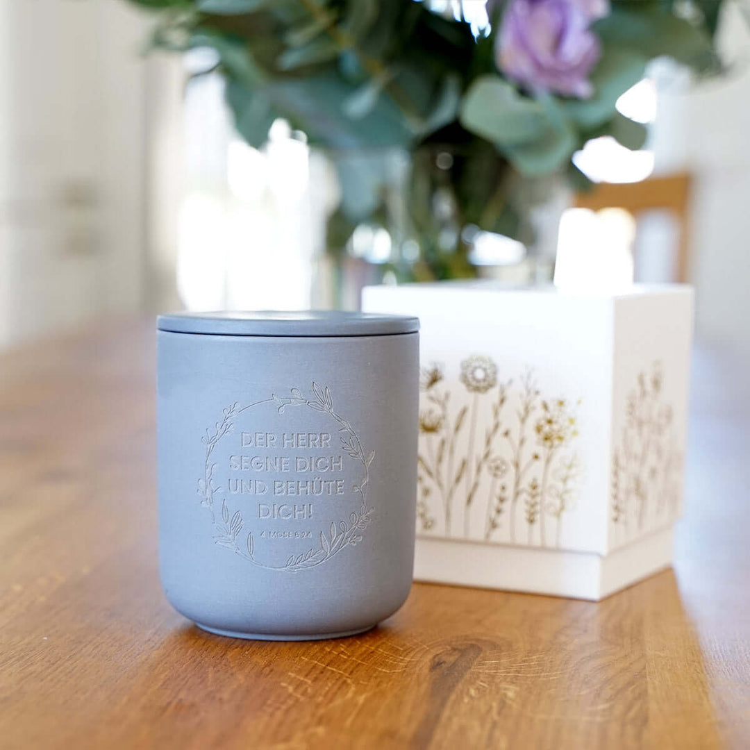 Premium Duftkerze "Gottes Segen" · Keramik-Gravur + Geschenkbox