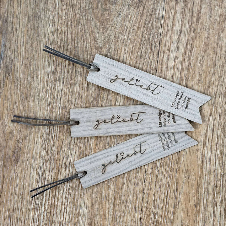 Holz-Lesezeichen "geliebt" · Echtes Holz · Gravur – Aus Gnade