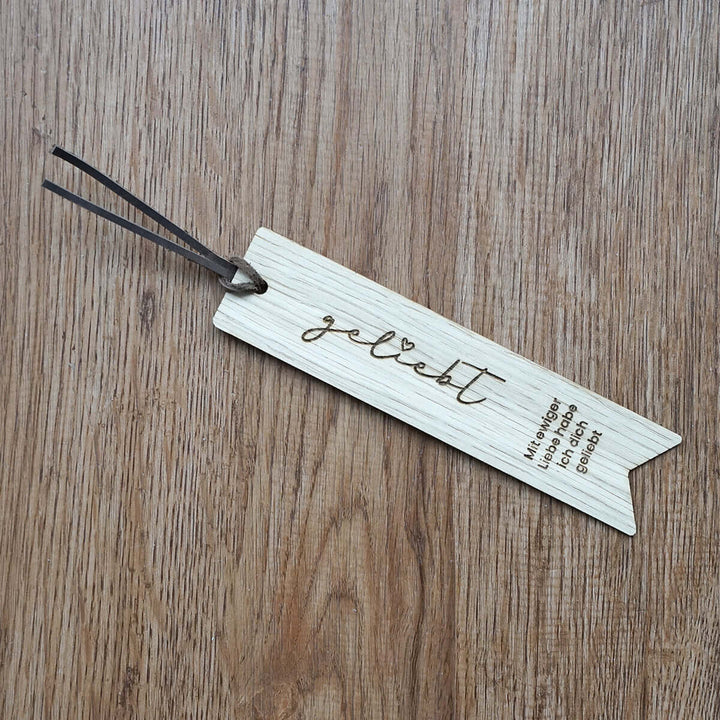 Holz-Lesezeichen "geliebt" · Echtes Holz · Gravur – Aus Gnade