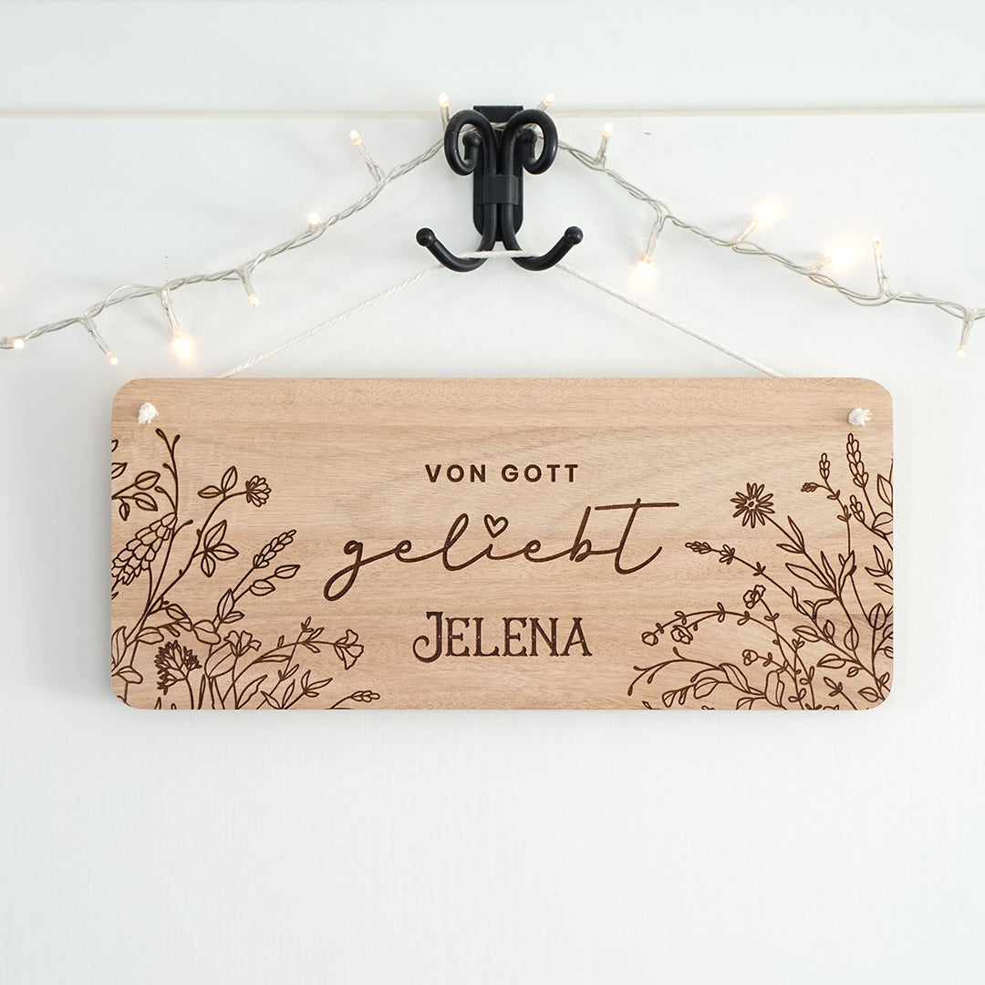 Personalisiertes Holzschild "Von Gott geliebt" · Wunschname als Gravur