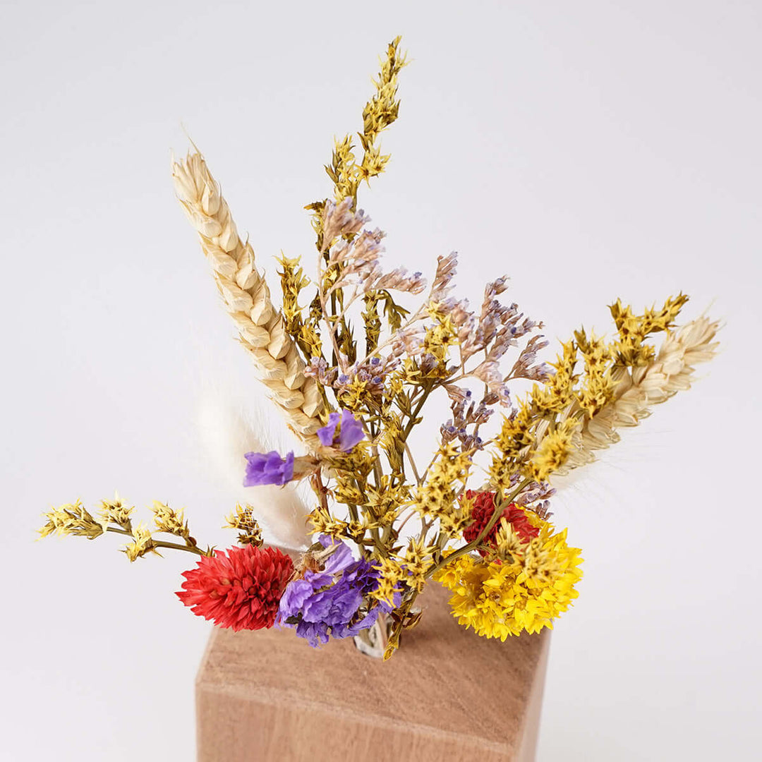 Holzvase "Mein Haus" mit Trockenblumen · Gravur