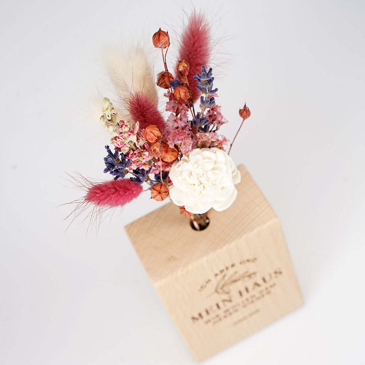 Holzvase "Mein Haus" mit Trockenblumen · handgefertigt · Gravur – Aus Gnade