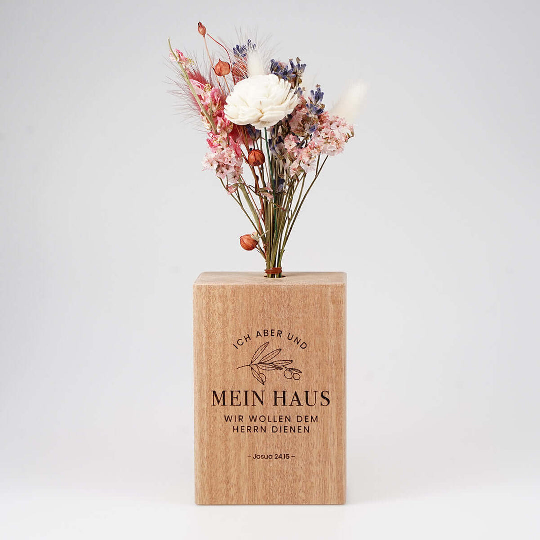 Holzvase "Mein Haus" mit Trockenblumen · handgefertigt · Gravur – Aus Gnade