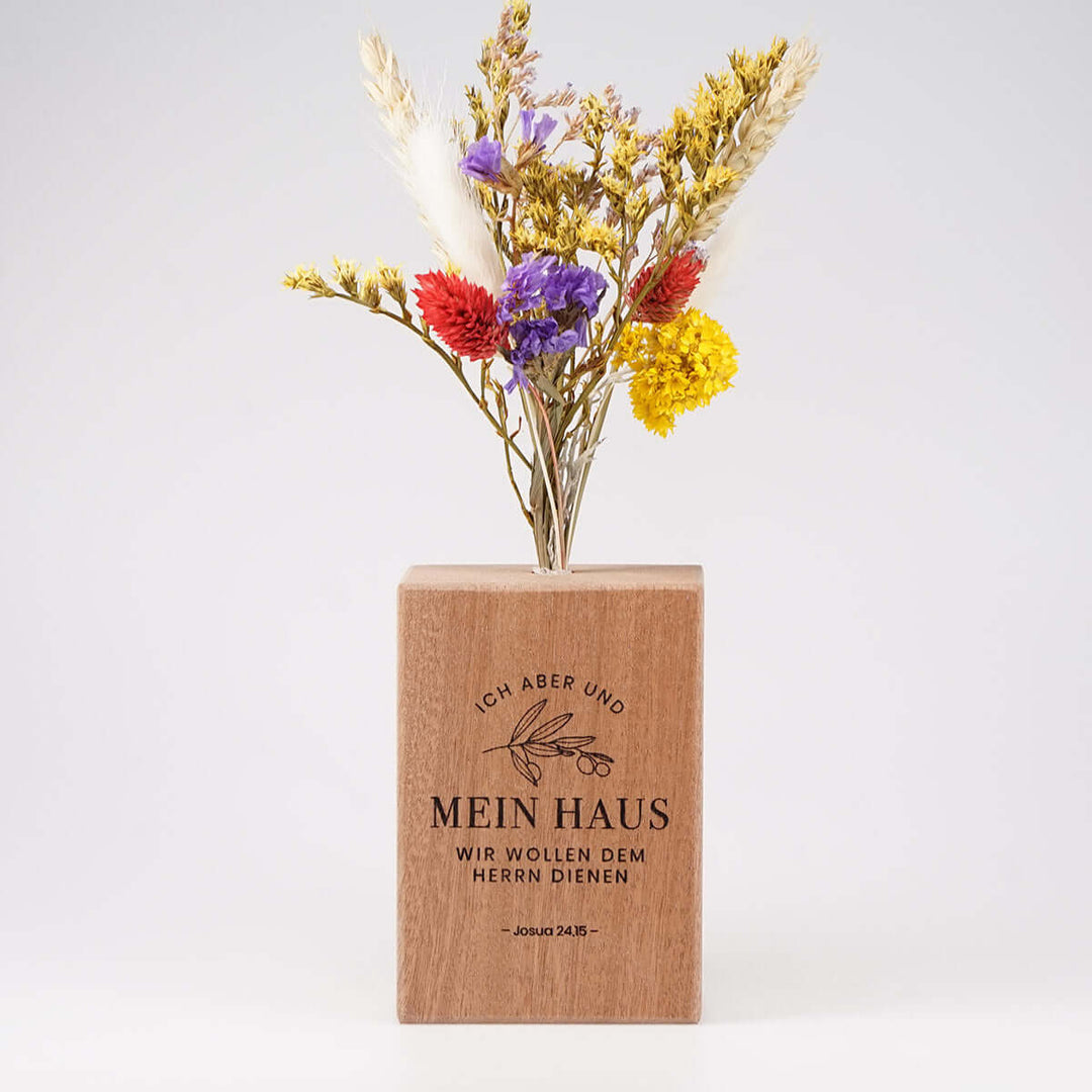 Holzvase "Mein Haus" mit Trockenblumen · Gravur
