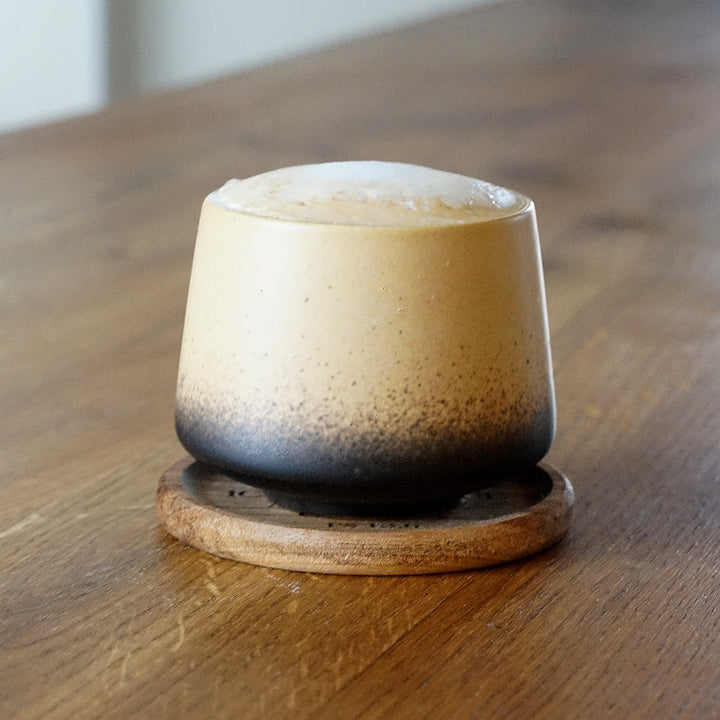 Kaffeetasse "Crema" · inkl. Holzuntersetzer mit Bibelvers-Gravur