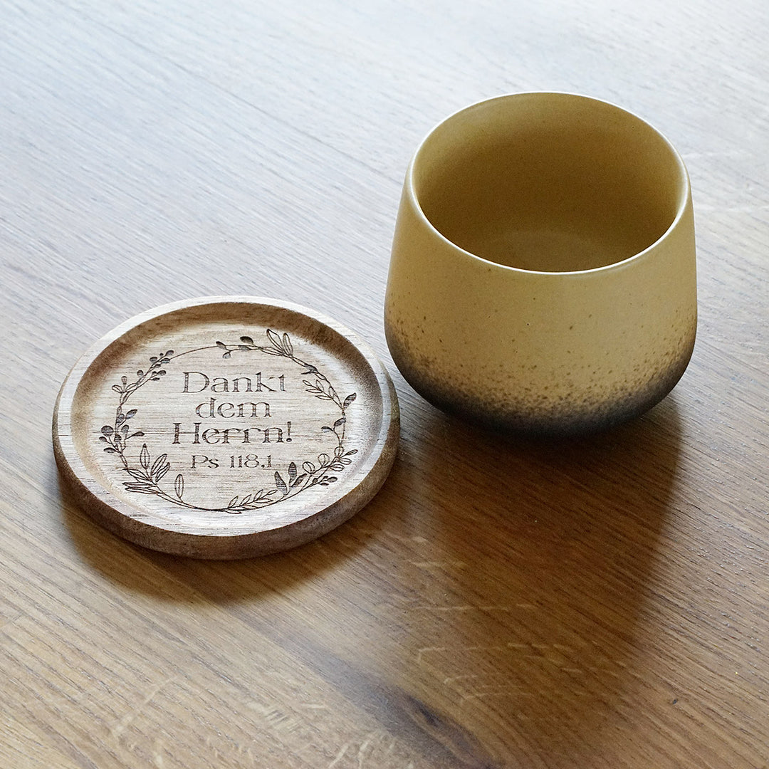 Kaffeetasse "Crema" · inkl. Holzuntersetzer mit Bibelvers-Gravur