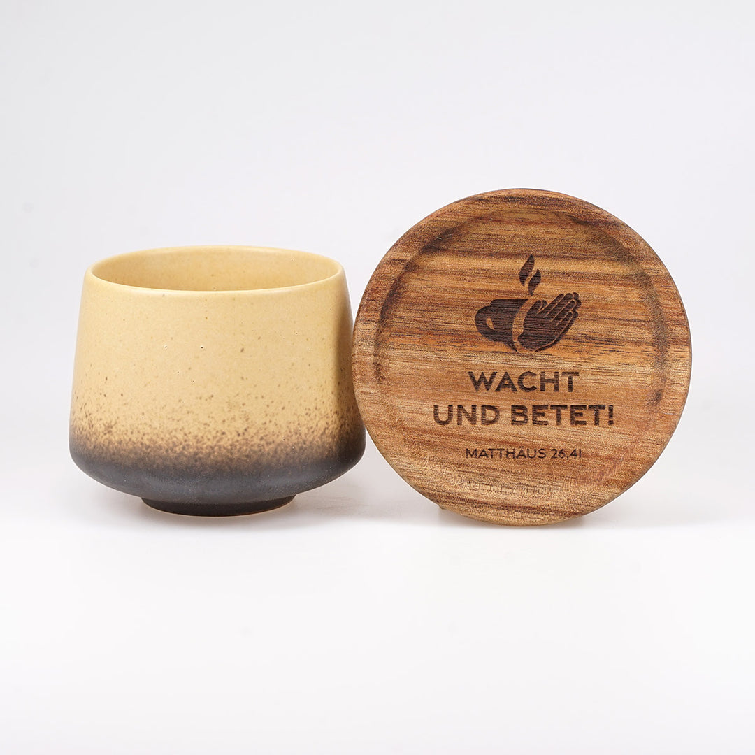 Kaffeetasse "Crema" · inkl. Holzuntersetzer mit Bibelvers-Gravur
