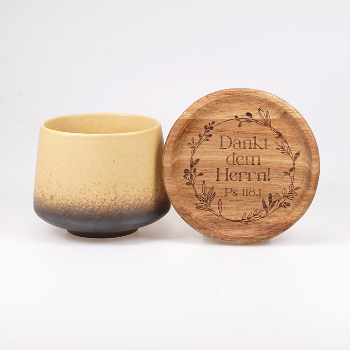 Kaffeetasse "Crema" · inkl. Holzuntersetzer mit Bibelvers-Gravur
