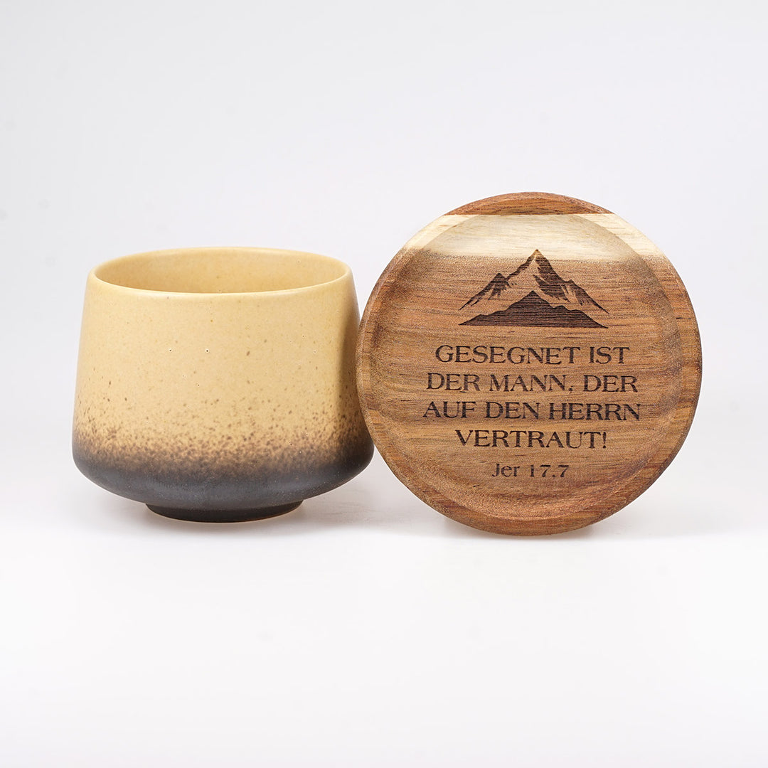 Kaffeetasse "Crema" · inkl. Holzuntersetzer mit Bibelvers-Gravur