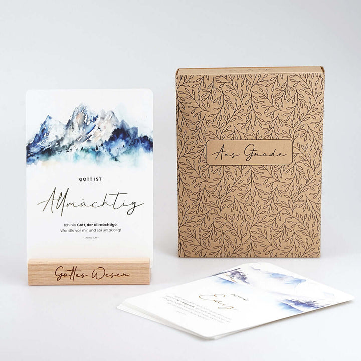 Kartenset "Gottes Wesen" Berge · 10 gold veredelte Karten inkl. Holz-Kartenhalter