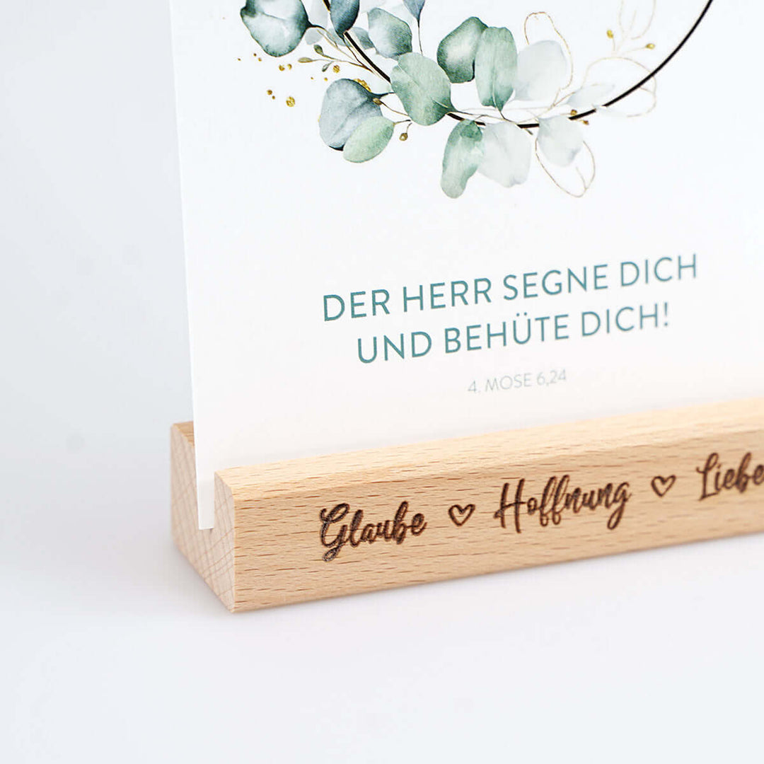 Kartenhalter "Glaube Hoffnung Liebe" Holzgravur · handmade – Aus Gnade