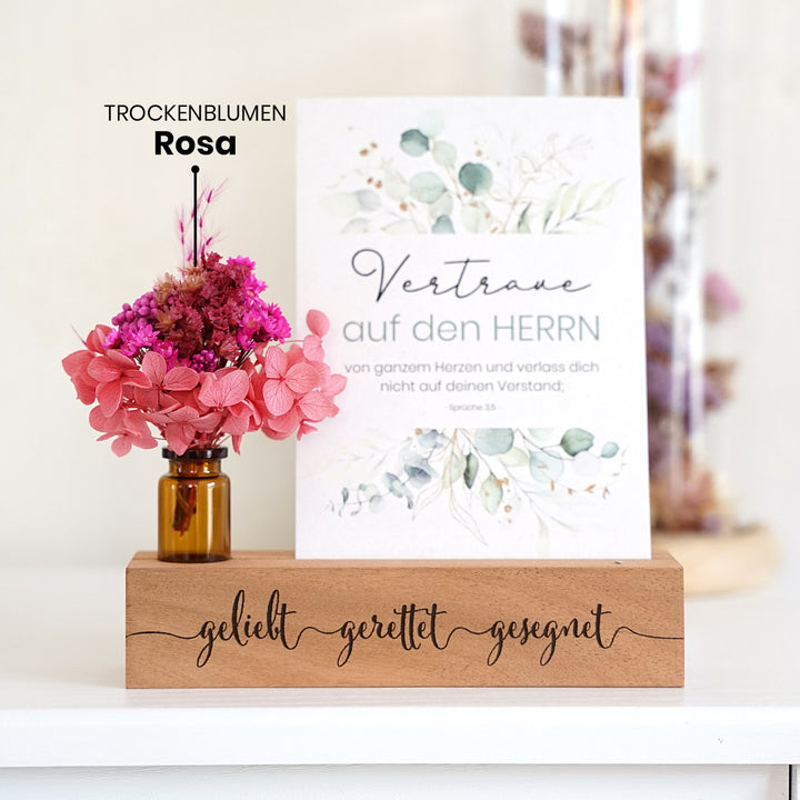 Kartenhalter "geliebt gerettet gesegnet" mit Trockenblumen · Holzgravur · inkl. Postkarte