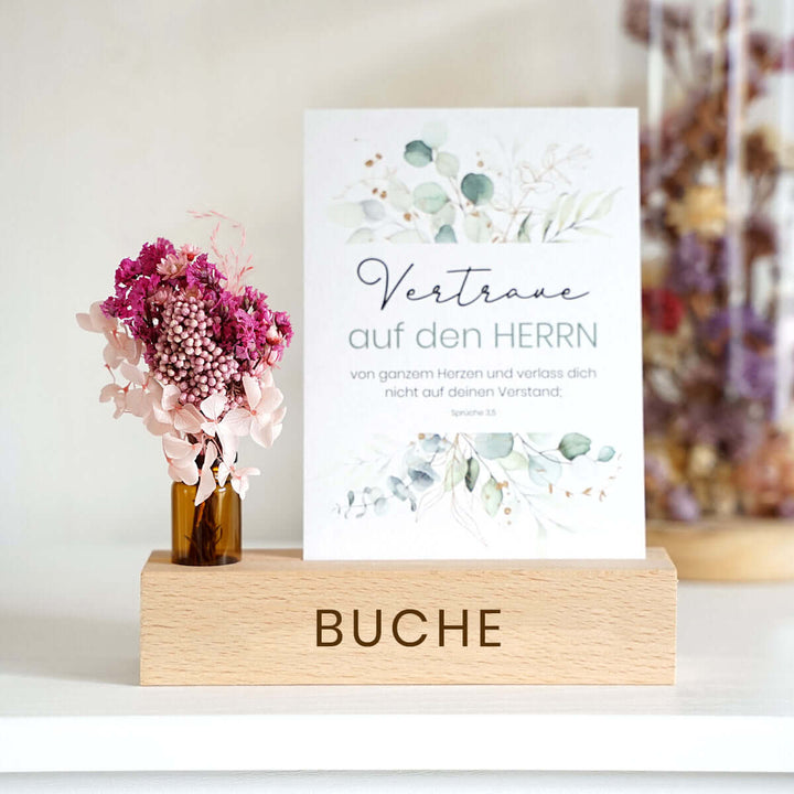 Personalisierter Kartenhalter "Dein Text" mit Trockenblumen · Holzgravur · inkl. Postkarte