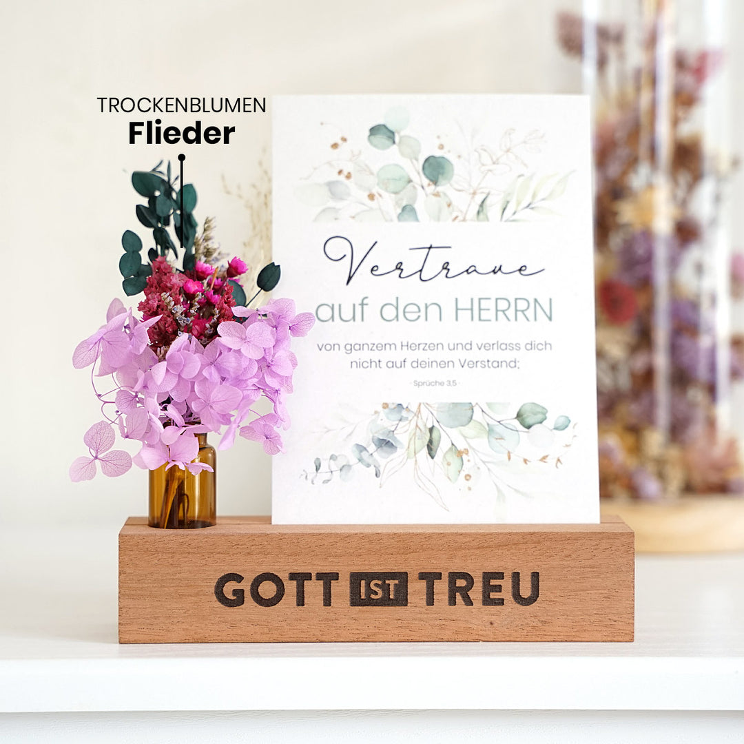 Kartenhalter "Gott ist treu" mit Trockenblumen · Holzgravur · inkl. Postkarte