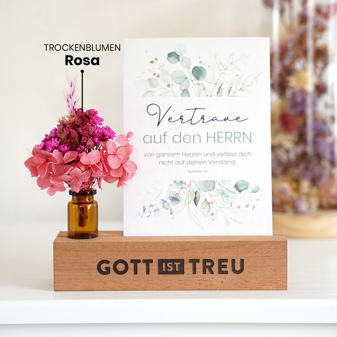 Kartenhalter "Gott ist treu" mit Trockenblumen · Holzgravur · inkl. Postkarte
