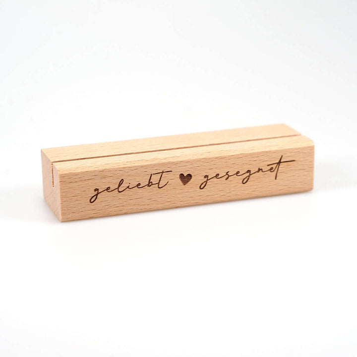 Kartenhalter "geliebt ♡ gesegnet" Holzgravur · handmade – Aus Gnade