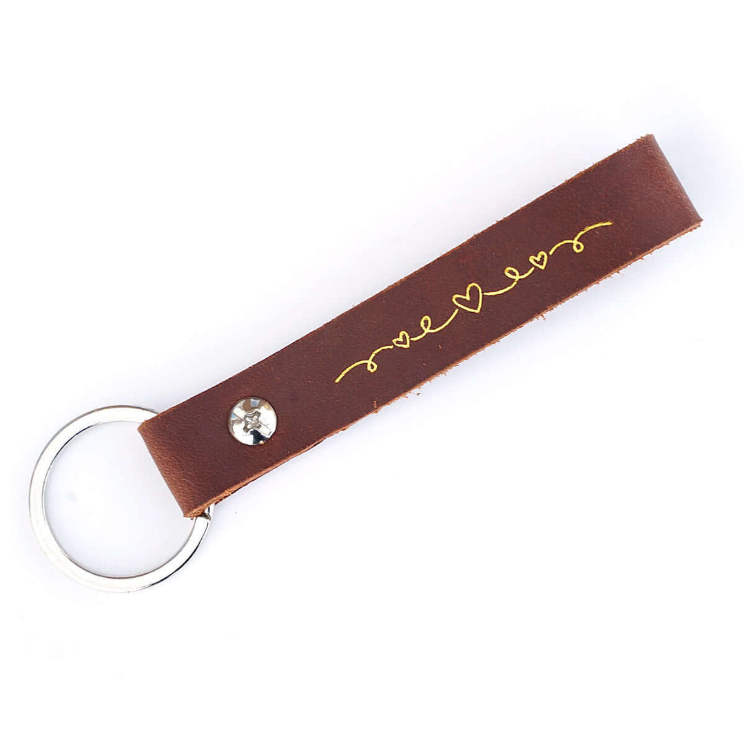 Schlüsselanhänger "geliebt" · Echtes Leder · Cognac Goldglanz Prägung