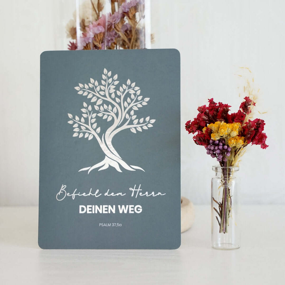 Trockenblumen "Midi Bouquet" in Geschenkbox, inkl. Mini-Vase & Postkarte – Aus Gnade