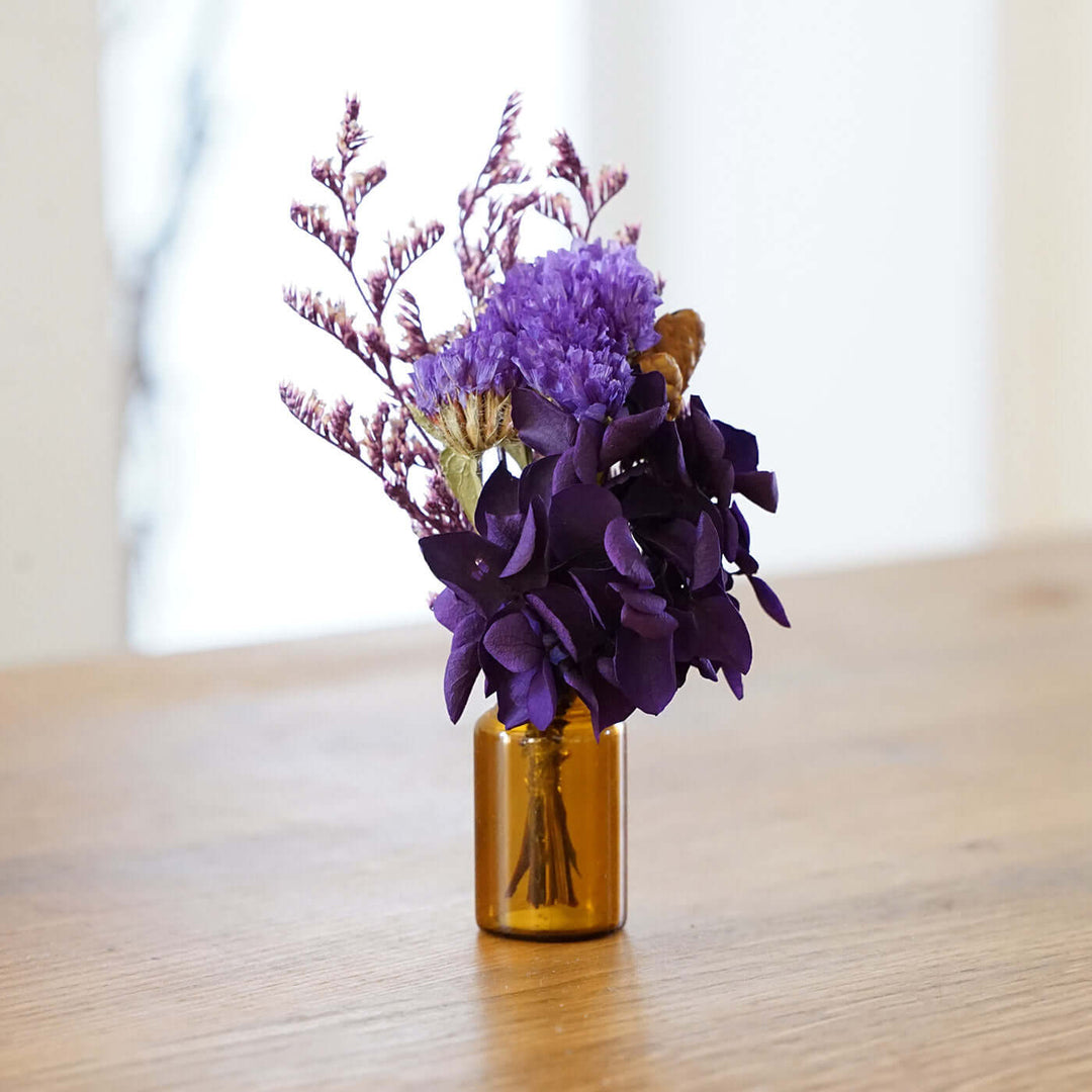 Trockenblumen "Mini Bouquet" in Geschenkbox, inkl. Mini-Vase & Postkarte – Aus Gnade