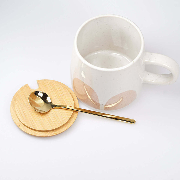 Premium Tasse "Gott nahe zu sein ist mein Glück" · inkl. Holzdeckel, Gravur & Löffel · Rosa – Aus Gnade