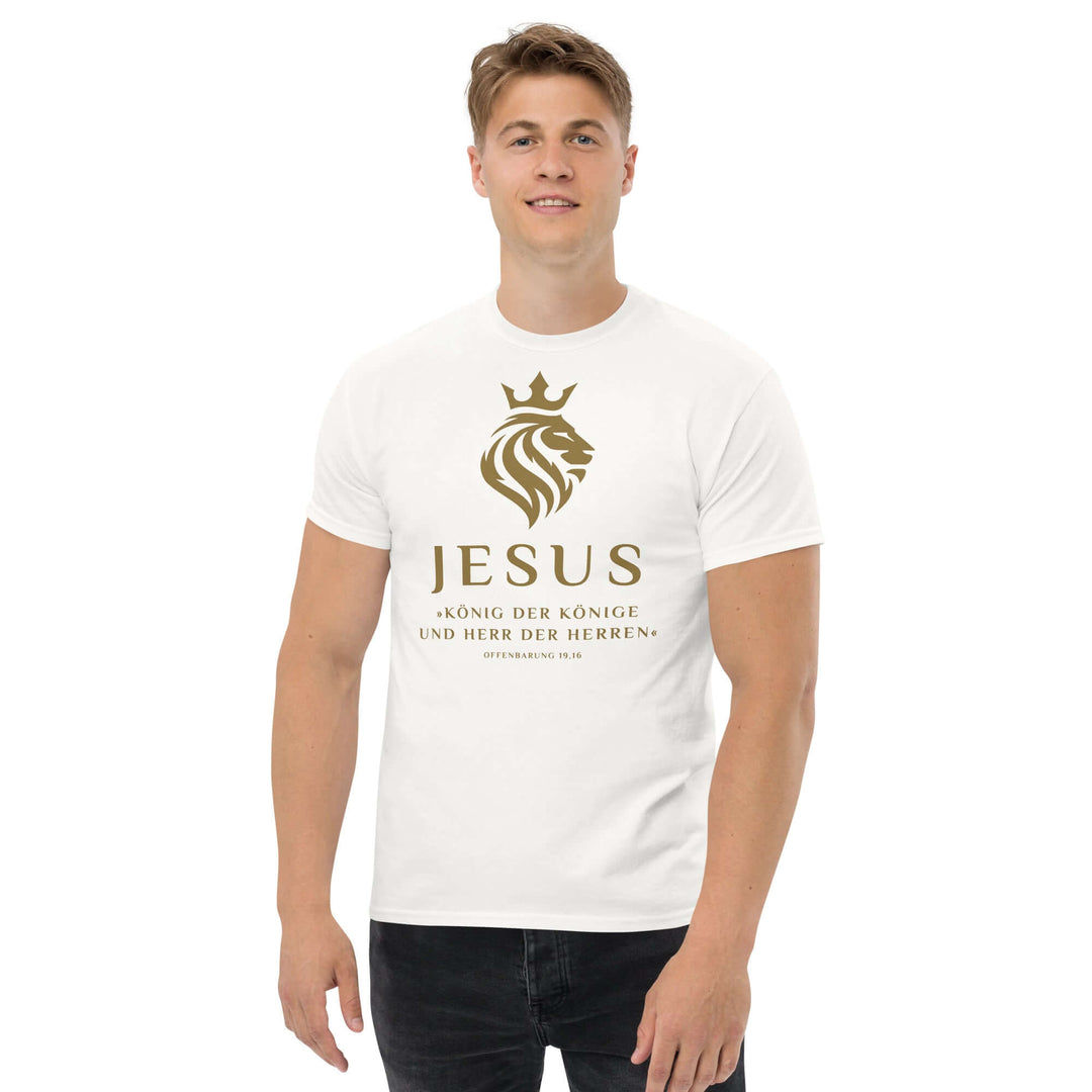 Klassisches Herren T-Shirt "Jesus – König der Könige" · Löwe