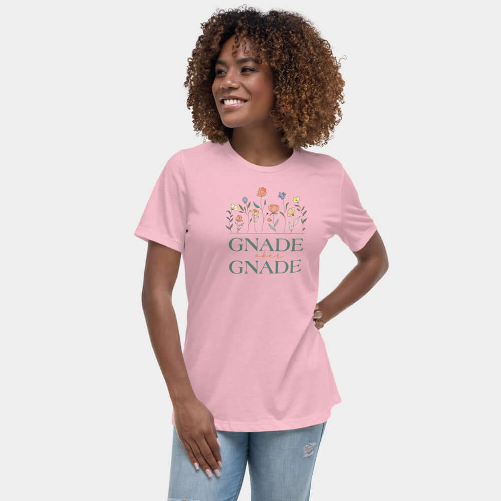 Lockeres Damen-T-Shirt "Gnade über Gnade"