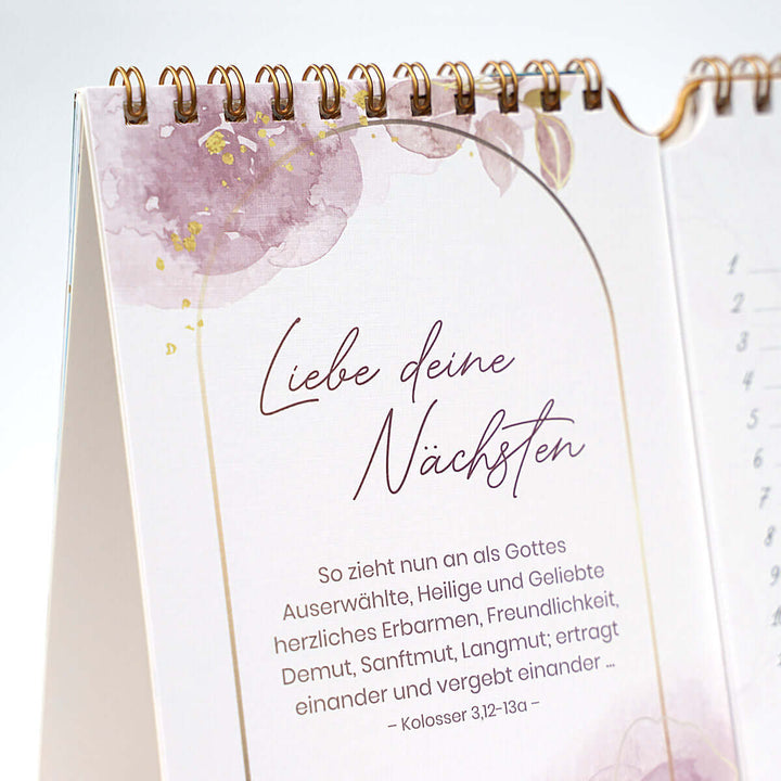 Geburtstags-Kalender "Ermutigung" · Mehrjähriger Tischkalender mit Bibelversen – Aus Gnade