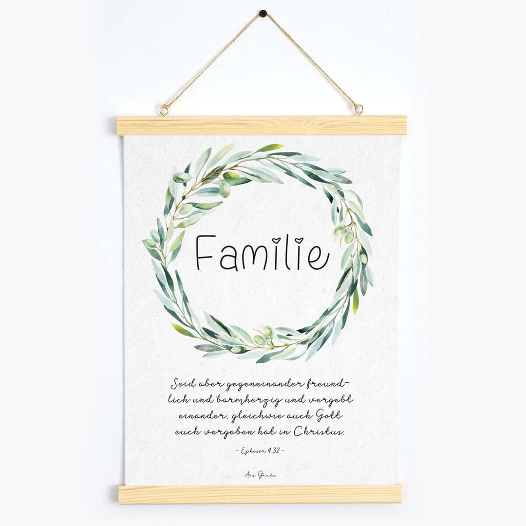 Poster "Familie" Olivenkranz · A3 / A4 · Bibelvers Deutsch – Aus Gnade