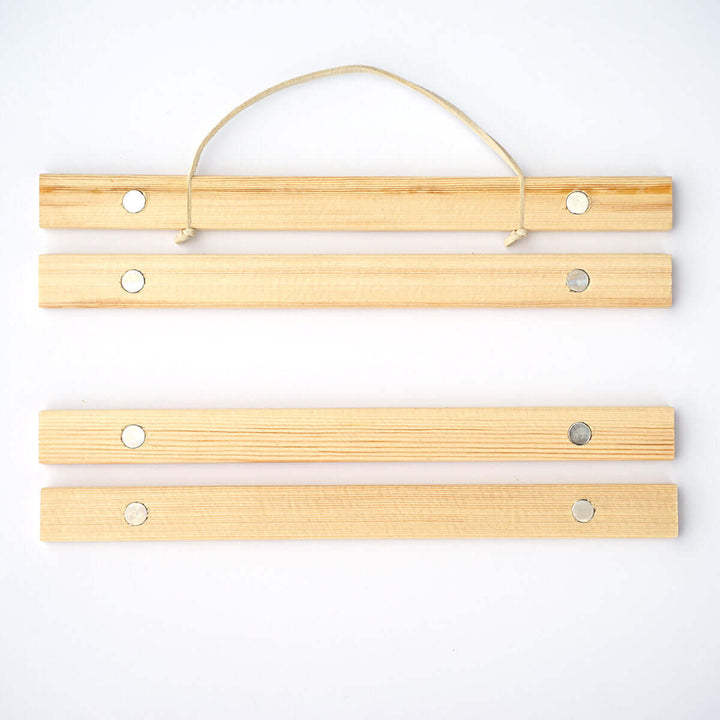 Moderne Posterleisten · Pinie · Holz Magnetleisten · A4 / A3 – Aus Gnade