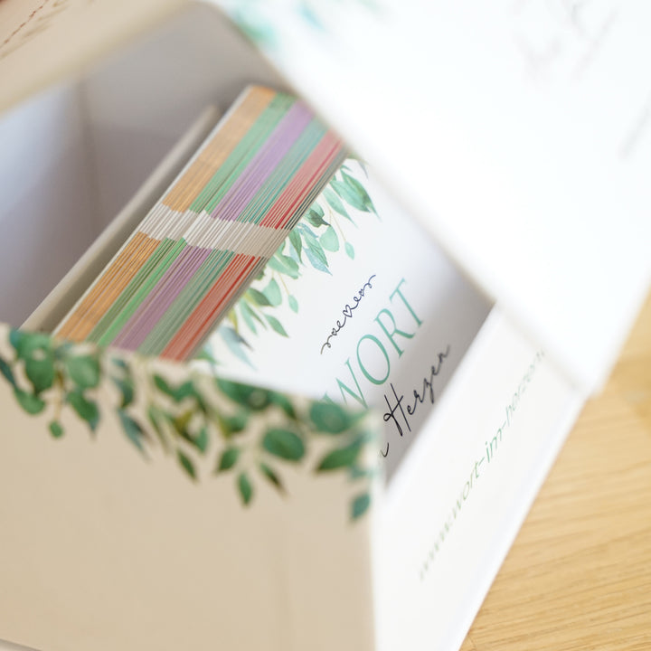 Wort im Herzen · Basis-Set + Aufbewahrungsbox · Bibelverse – Aus Gnade